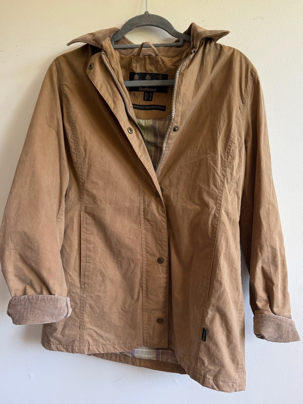 Barbour Women's Tan Waxed Cotton Jacket size U.S. 8